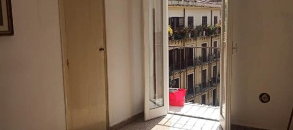 3 rooms Apartment in Palermo, Italy No. 39311 20