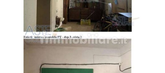 2 bedrooms House in Turi, Italy No. 281852 5