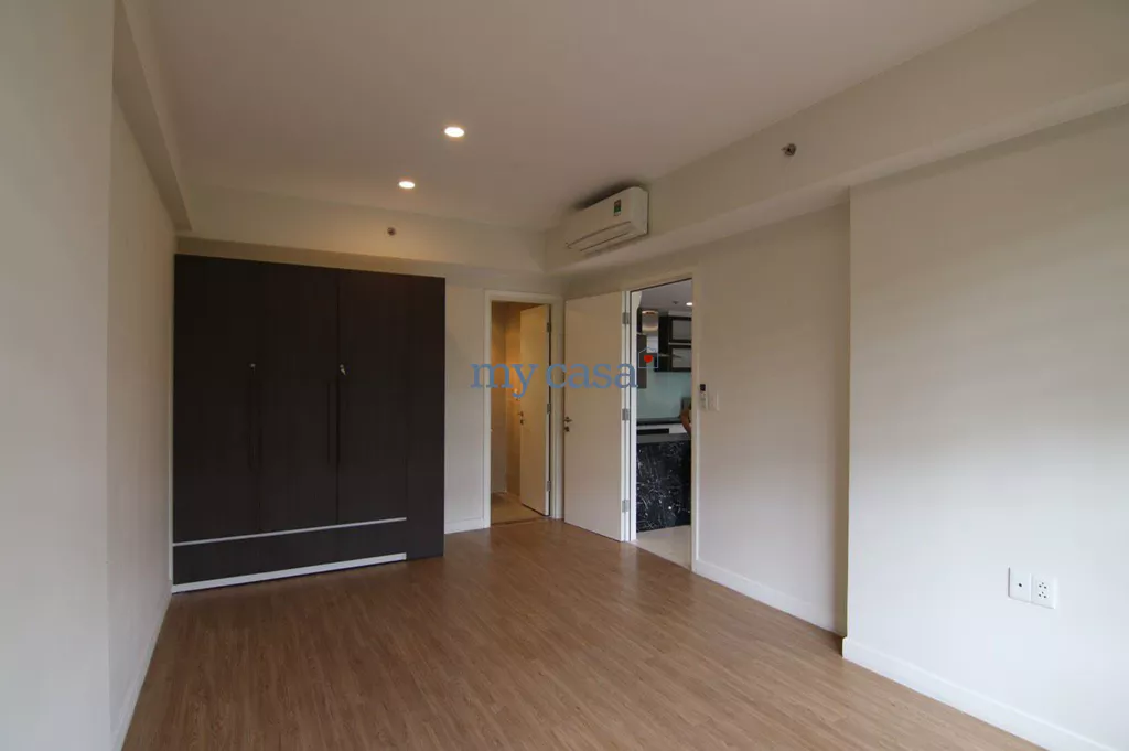 5 bedrooms Apartment in Thu Duc, Vietnam No. 8124
