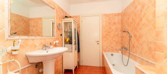2 bedrooms Villa in Pino Torinese, Italy No. 322031 10