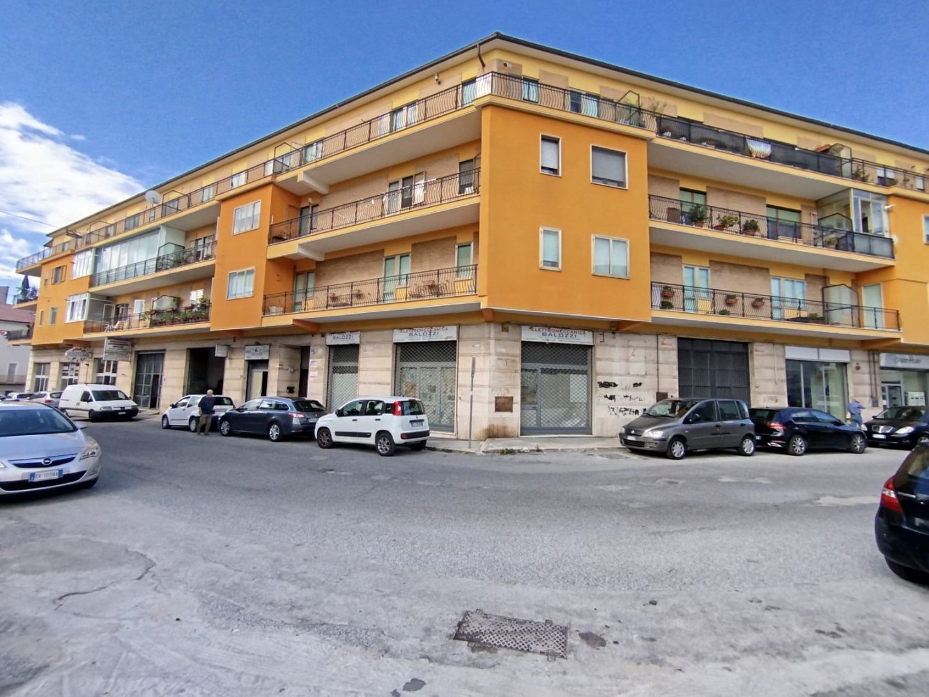 4 rooms Apartment in Campobasso, Italy No. 285935