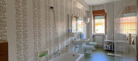 4 rooms Apartment in Campobasso, Italy No. 285935 3
