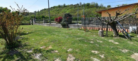 Дом с 5 комнатами в Альба, Италия № 156701 18