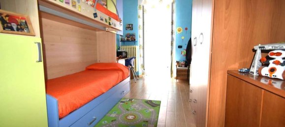 Дом с 5 комнатами в Альба, Италия № 156701 13