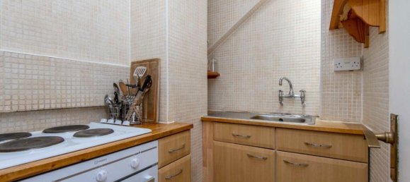 Estudio en London, United Kingdom No. 5120 9