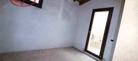 Casa de 5 habitaciónes en Montevarchi, Italy No. 229376 20