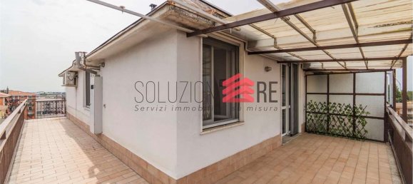 2-Zimmer Penthouse in Novara, Italy, Nr. 307568 2