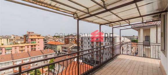2-Zimmer Penthouse in Novara, Italy, Nr. 307568 10