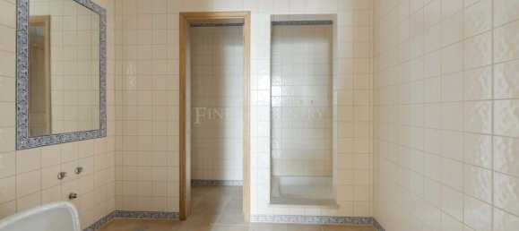 Office in Lagoa, Portugal No. 311734 5