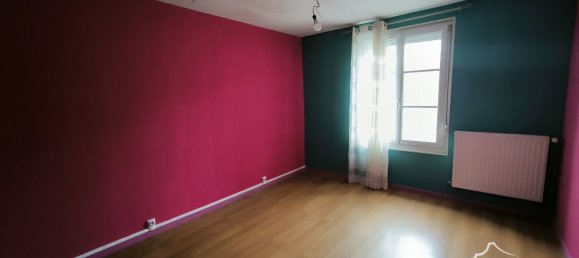 3 bedrooms House in Hargnies, France No. 160124 14