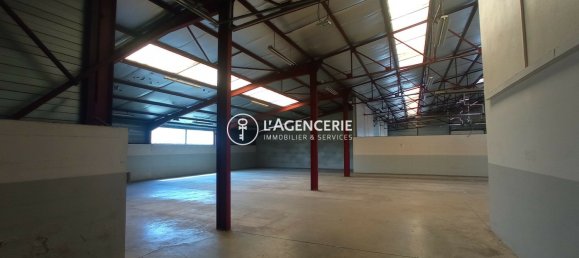 1600m² Commercial property in Narrosse, France No. 303539 4