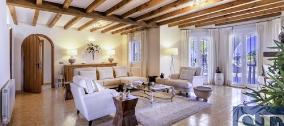 4 bedrooms Villa in Canillas De Albaida, Spain No. 183363 2