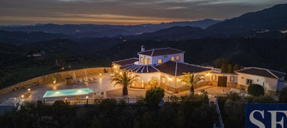 4 bedrooms Villa in Canillas De Albaida, Spain No. 183363 20