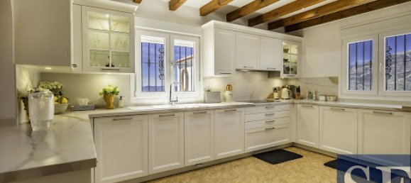 4 bedrooms Villa in Canillas De Albaida, Spain No. 183363 4