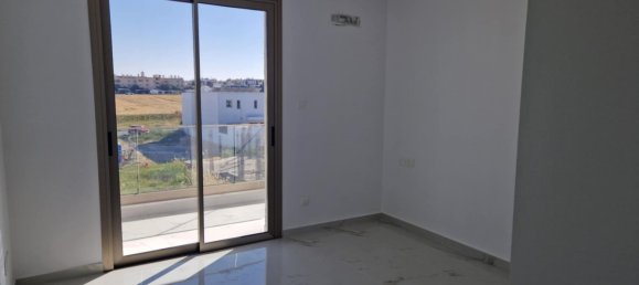 Квартира с 2 спальнями в Ларнака, Кипр № 21935 14