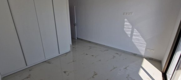 Квартира с 2 спальнями в Ларнака, Кипр № 21935 9