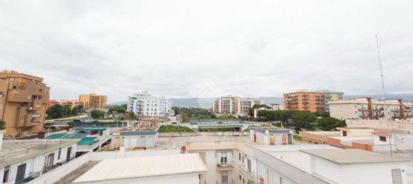 5 rooms Apartment in Manfredonia, Italy No. 81691 11