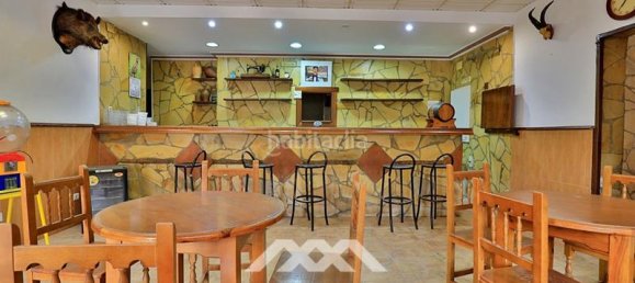 6 bedrooms Commercial property in Alfarnatejo, Spain No. 65607 2