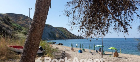 1 Schlafzimmer Wohnung in Isola di Capo Rizzuto, Italy, Nr. 298077 16