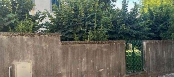 6 rooms Villa in Capannori, Italy No. 202837 2