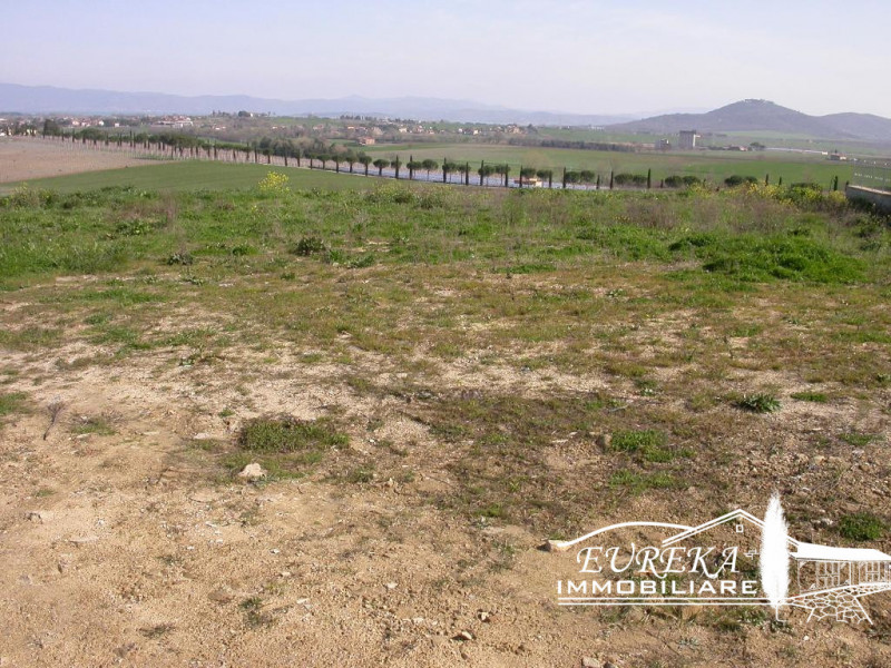 762m² Land in Paciano, Italy No. 345864