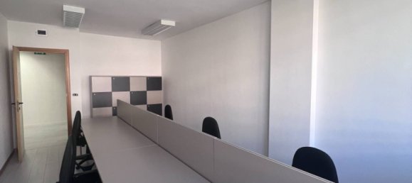 Escritório de 12 divisões em Rome, Italy N.º 259614 18