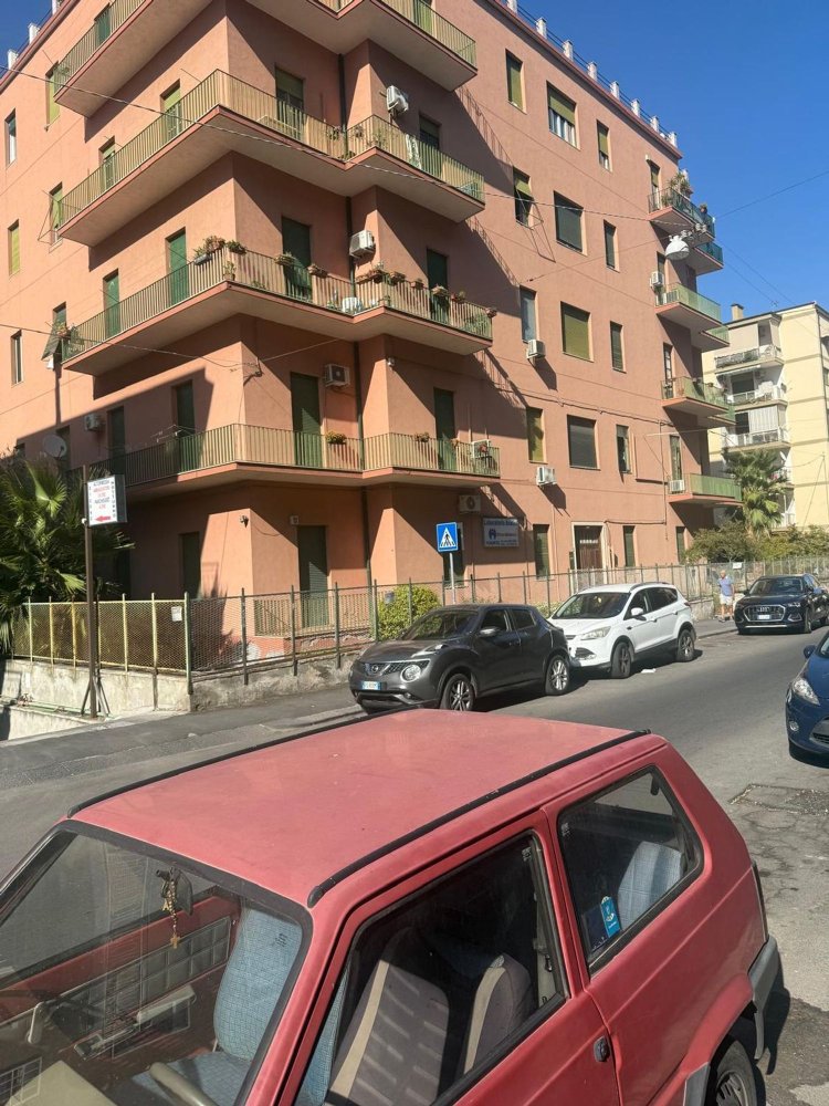 Дуплекс с 5 спальнями в Катания, Италия № 374323