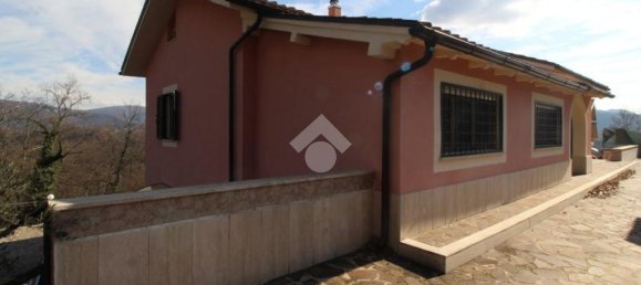 4 bedrooms Villa in Torricella in Sabina, Italy No. 82274 2