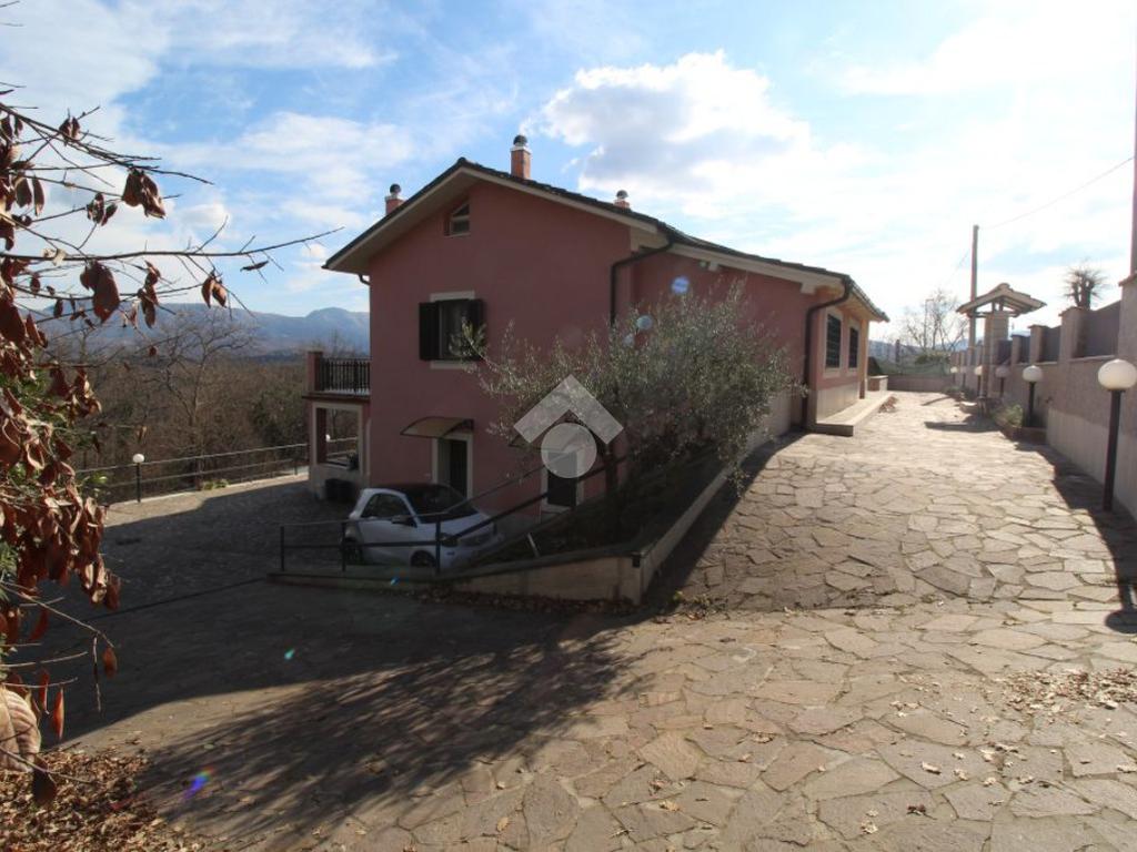4 bedrooms Villa in Torricella in Sabina, Italy No. 82274