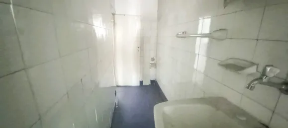 193m² Building in Lisbon, Portugal No. 102625 14