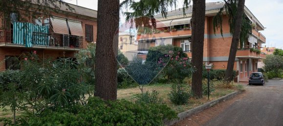 2 Schlafzimmer Wohnung in Rome, Italy, Nr. 347998 8