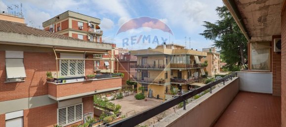 2 Schlafzimmer Wohnung in Rome, Italy, Nr. 347998 7