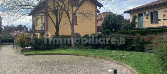3 bedrooms Apartment in Milan, Italy No. 244103 20