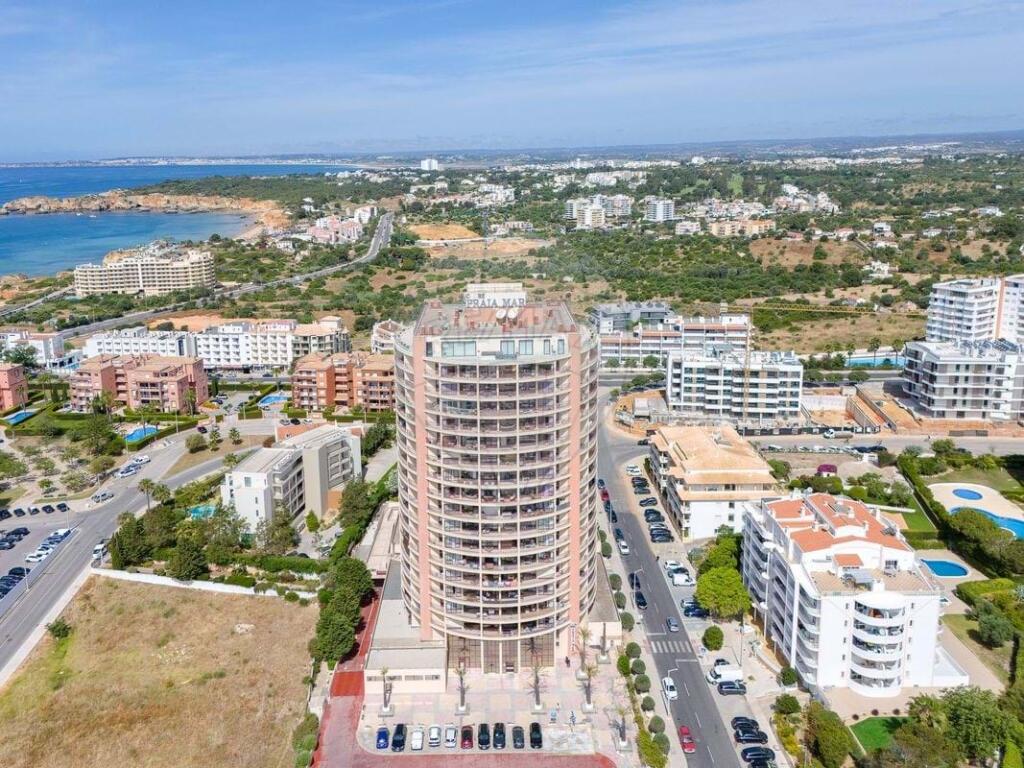 2 bedrooms Apartment in Portimao, Portugal No. 198780
