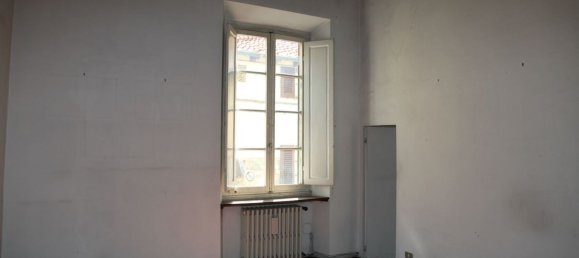 Büro in Prato, Italy 75m², Nr. 141139 2