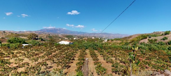 Дом с 3 спальнями в Бенамокарра, Испания № 56428 4