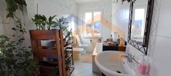 Casa de 7 divisões em Pallare, Italy N.º 33228 33