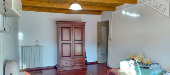 Дом с 6 комнатами в Баньоло Пьемонте, Италия № 162222 39