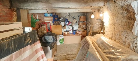 Дом с 6 комнатами в Баньоло Пьемонте, Италия № 162222 44