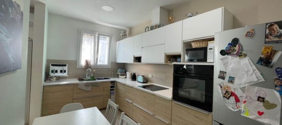 4 rooms House in Prato, Italy No. 88082 8