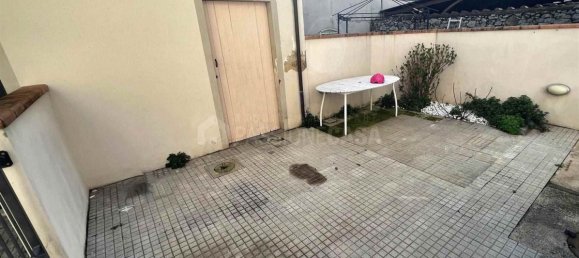 4 rooms House in Prato, Italy No. 88082 15