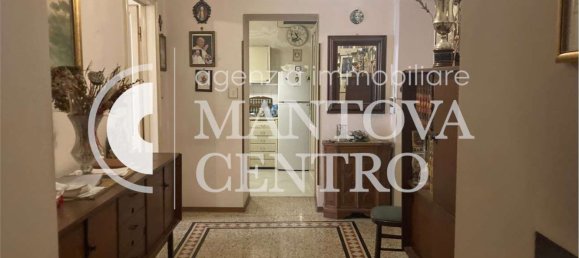 3-salle Appartement à Mantua, Italy No. 246893 3