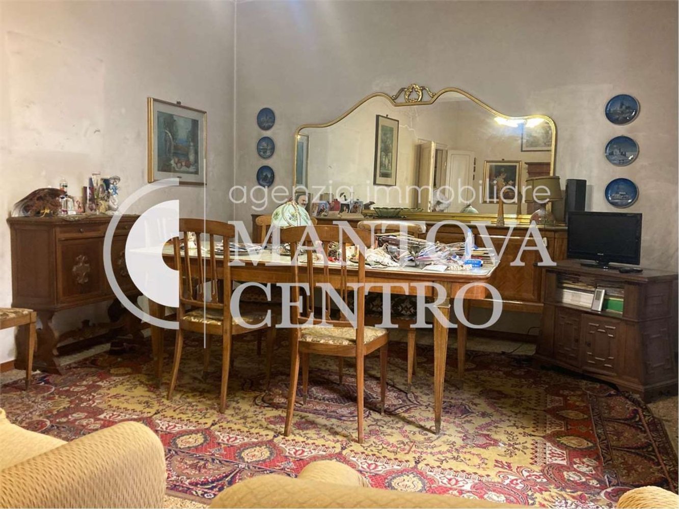3-salle Appartement à Mantua, Italy No. 246893