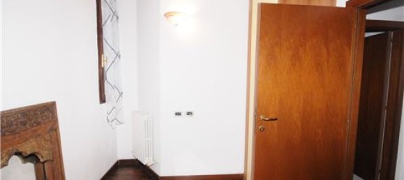 Apartamento T2 em Granarolo dell'Emilia, Italy N.º 275954 11