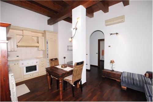 Apartamento T2 em Granarolo dell'Emilia, Italy N.º 275954