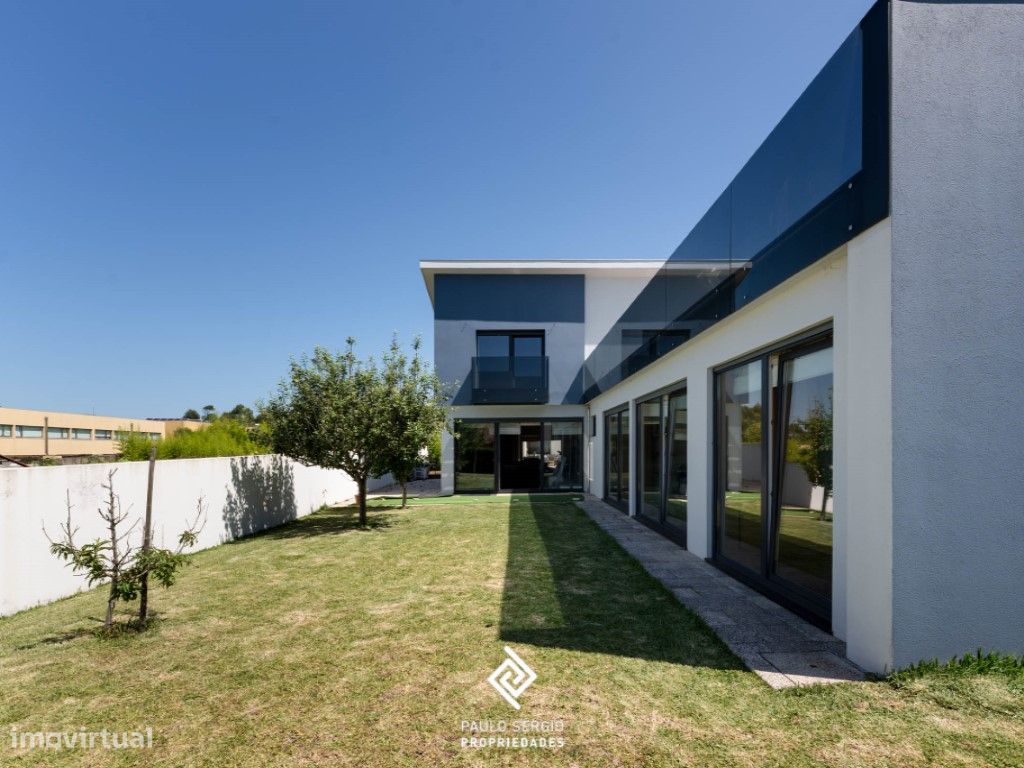 4 Schlafzimmer Haus in Sao Felix da Marinha, Portugal, Nr. 351677