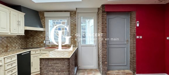 4 bedrooms House in Lillers, France No. 74984 2