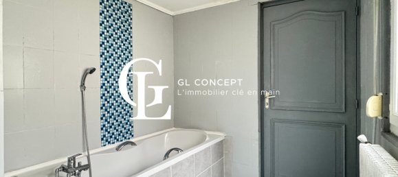 4 bedrooms House in Lillers, France No. 74984 3