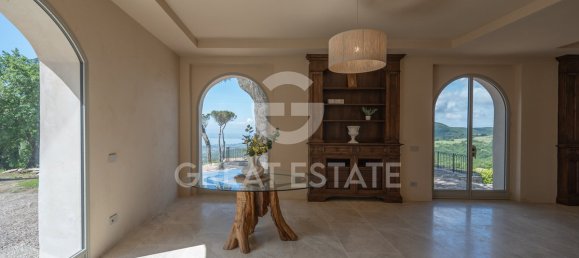 5 bedrooms Villa in Lisciano Niccone, Italy No. 288067 9