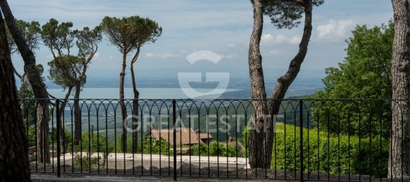 5 bedrooms Villa in Lisciano Niccone, Italy No. 288067 2